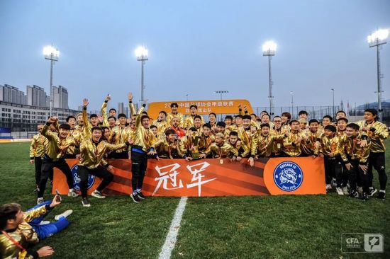 ”针对这些痛点，魏鹏举将当前影商联动的发展阶段判定为“第二阶段”。