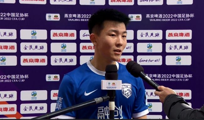 主演新剧《肯尼迪》聚焦著名政治家族 2 堪比时装周!