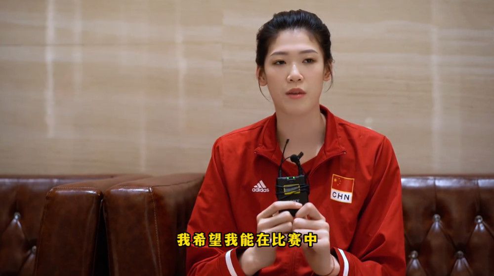 《人生开门红》中的直播剧本、反差人设精准踩中短视频世代的HIGH点，但影片能否复刻《人生路不熟》11亿票房的成绩，还需要交给观众来评判。
