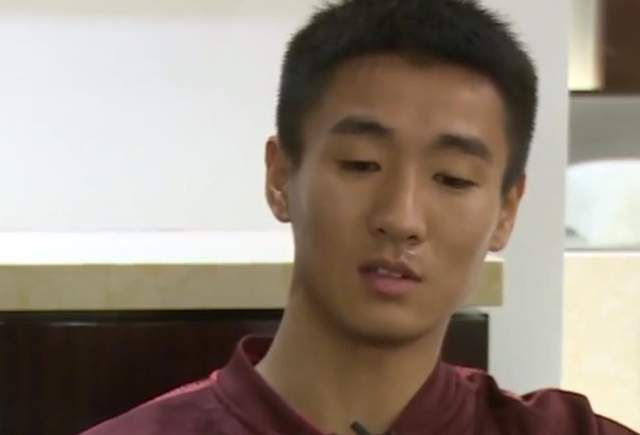 大屏幕上出现的关于许先生的内容让我特别感动。