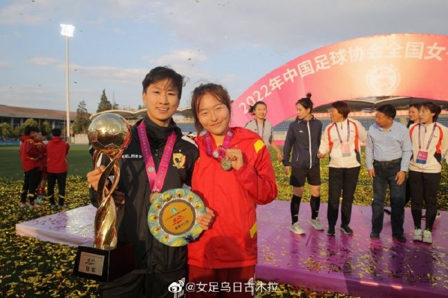 中国社会科学院新闻与传播研究所视听研究室的主任研究员冷凇分析说，电影院在闲置场次通过举办活动，或者开办自习室或是酒吧，都可以更好的将空间利用起来，不要求全面，但可以抓准社群做垂类，这里有许多发展的空间，行稳致远。