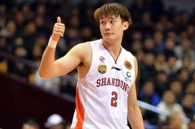 易中天曾评价曹操是“历史上性格最复杂、形象最多样的人”是一个“悲剧的、不完整的理想主义者”，电影正是将这一理解具象化。
