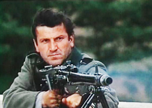 影片发布一组角色剧照，并同步曝光演员阵容，在杭州的湖光山色中，正上演这场关于“爱和美味”的温暖故事。